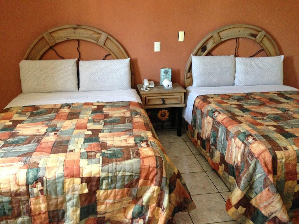 Hotel La Paz กัวดาลาฮารา ห้อง รูปภาพ