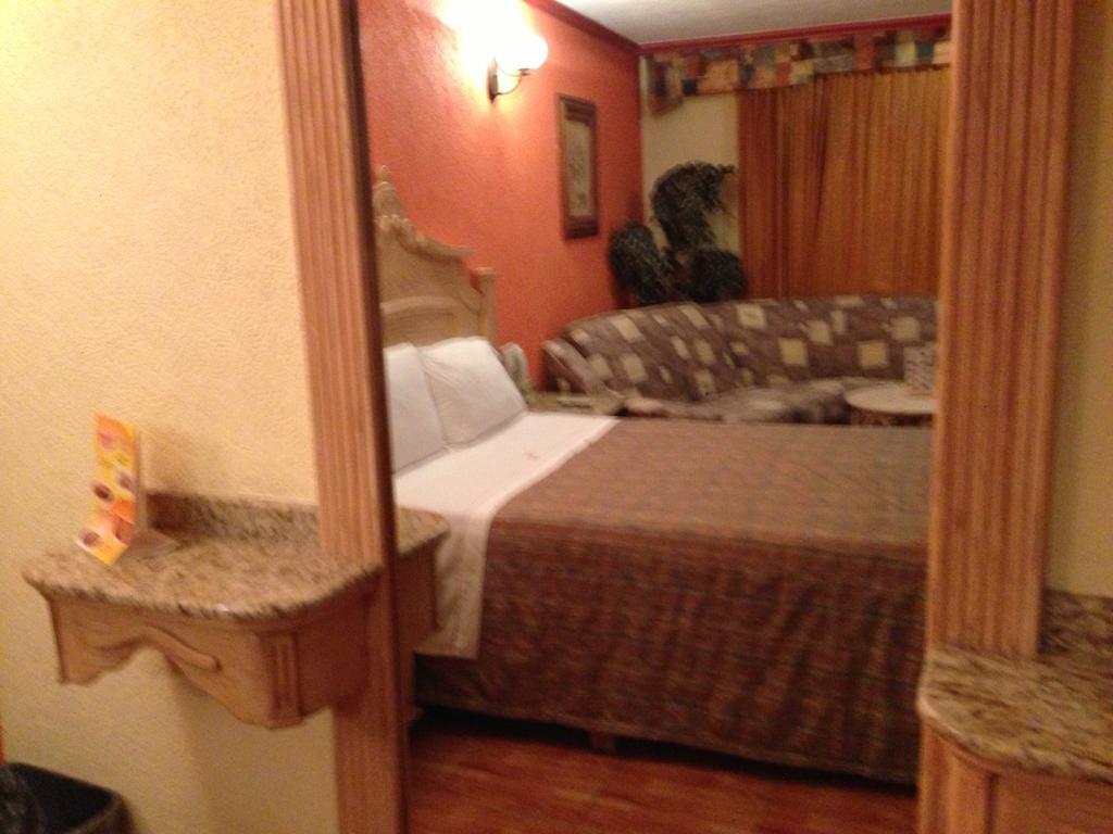 Hotel La Paz กัวดาลาฮารา ภายนอก รูปภาพ